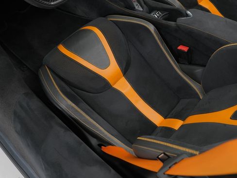 Used 2020 McLaren 720S Spider RWD image 16