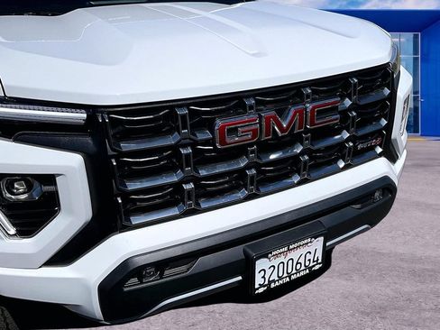 Used 2025 GMC Canyon AT4 AWD/4WD image 26