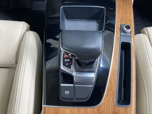 Used 2022 Audi Q5 e Prestige image 27