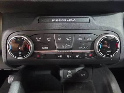 Used 2025 Ford Escape ST-Line Select AWD/4WD image 24