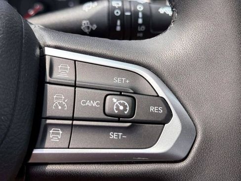 Certified 2025 Jeep Compass Limited AWD/4WD image 24