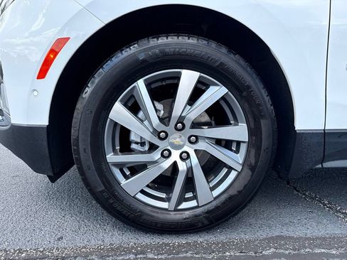 Used 2023 Chevrolet Equinox Premier FWD image 35