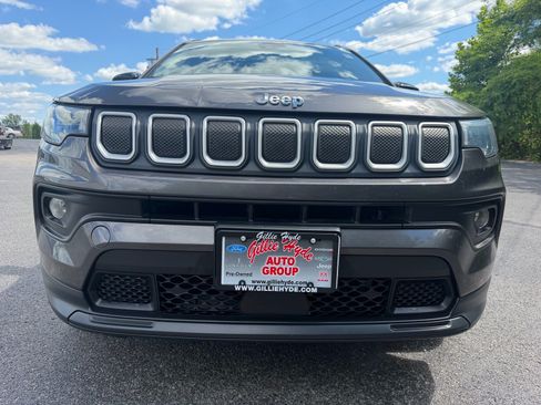 Used 2022 Jeep Compass Latitude AWD/4WD image 4