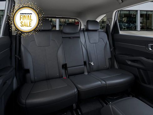 New 2025 Kia Sorento S image 17