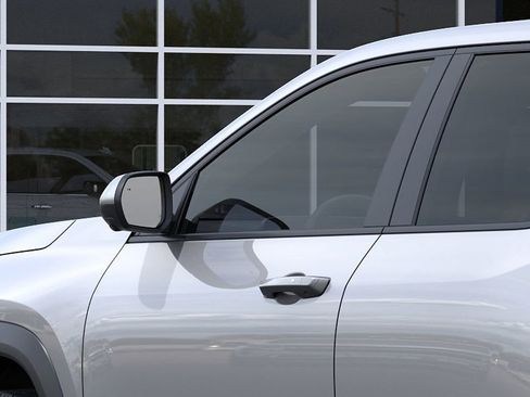 New 2026 Chevrolet Equinox LT image 12