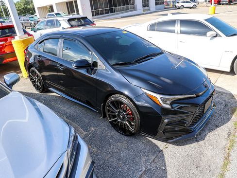 Used 2025 Toyota Corolla SE FWD image 7