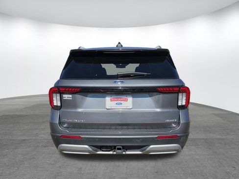 Used 2025 Ford Explorer Platinum w/ LUX Leather Package image 5