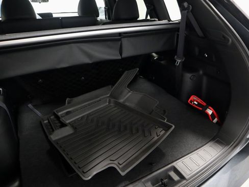 Used 2024 Mitsubishi Outlander SE image 16