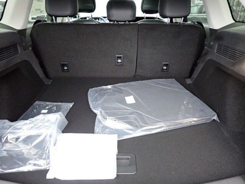 New 2026 Lincoln Nautilus Premier w/ Equipment Group 102A image 27