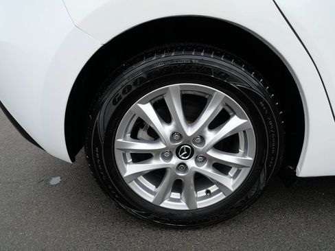 Used 2015 MAZDA MAZDA3 i Touring FWD image 38