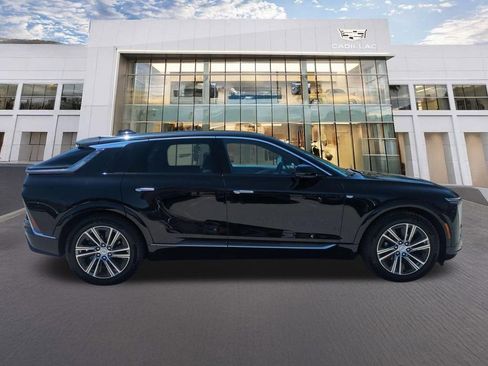 Used 2024 Cadillac Lyriq Luxury RWD image 4