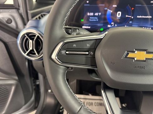 New 2026 Chevrolet Equinox EV LT image 21