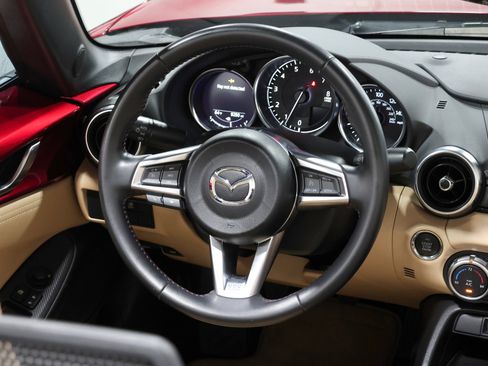 Used 2019 MAZDA MX-5 Miata Grand Touring w/ Appearance Package image 80