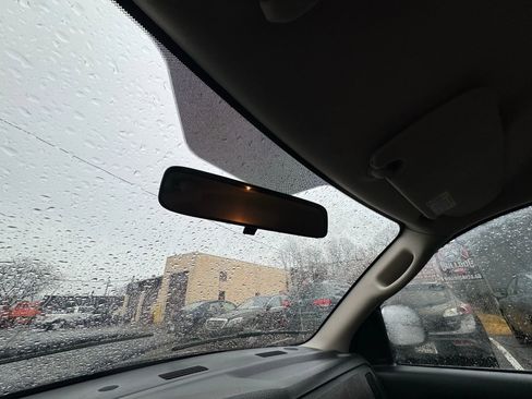 Used 2004 Dodge Ram 1500 Truck ST image 21