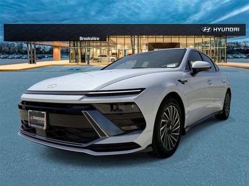 New 2025 Hyundai Sonata SEL image 1