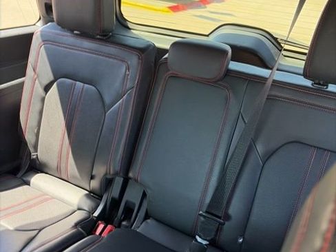 Used 2024 Ford Expedition Limited image 12