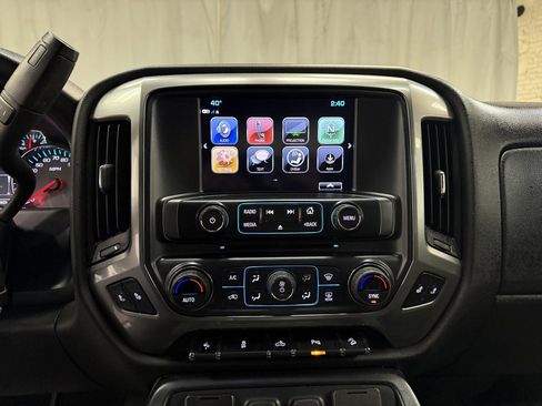 Used 2018 Chevrolet Silverado 1500 LT w/ All Star Edition image 30