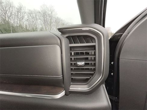 New 2026 GMC Sierra 3500 SLT image 29