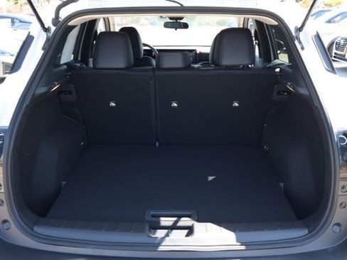 New 2025 Nissan Kicks SR image 16