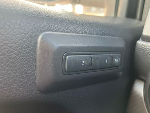 Used 2021 Nissan Titan PRO-4X w/ Pro-4x Convenience Package AWD/4WD image 12