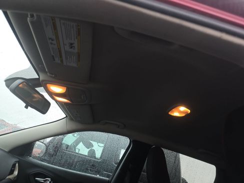 Used 2017 Jeep Cherokee Latitude w/ Cold Weather Group image 19