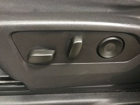 Used 2023 GMC Sierra 1500 Elevation image 14