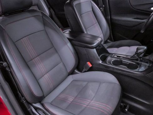 Used 2022 Chevrolet Equinox RS image 14