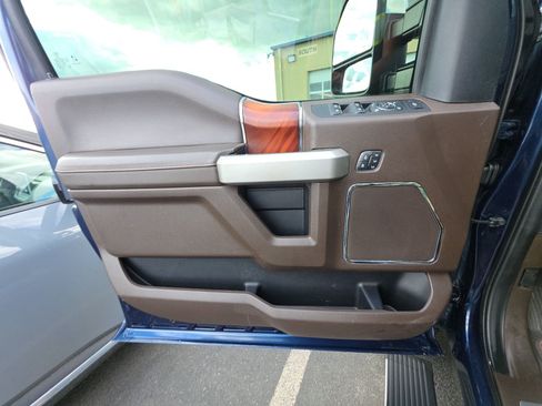 Used 2020 Ford F250 King Ranch w/ King Ranch Ultimate Package AWD/4WD image 14
