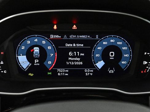 Certified 2025 Audi Q3 2.0T Premium Plus w/ Premium Plus Package image 11