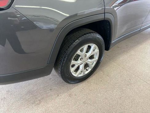 Certified 2023 Jeep Grand Cherokee L Limited image 17