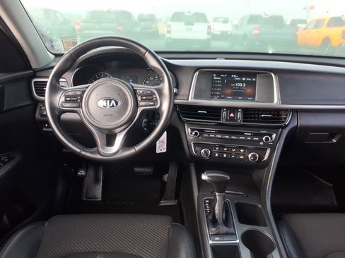 Used 2018 Kia Optima S image 8