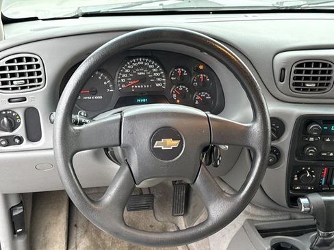 Used 2008 Chevrolet TrailBlazer 4WD w/ Off-Road Package image 18