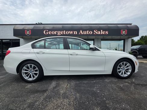 Used 2017 BMW 320i xDrive Sedan AWD/4WD image 33