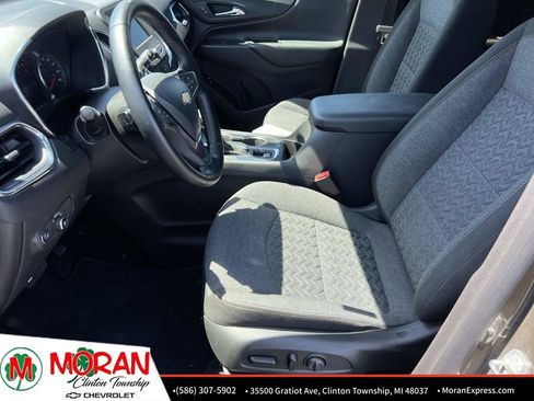 Certified 2024 Chevrolet Equinox LT FWD image 17