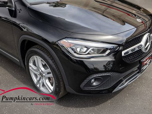 Used 2023 Mercedes-Benz GLA 250 4MATIC w/ Premium Package image 8