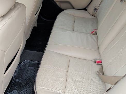 Used 2010 Lincoln MKZ Base image 8