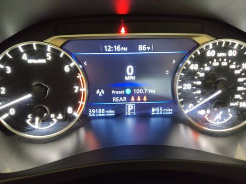 Used 2025 Nissan Altima 2.5 SR FWD image 23