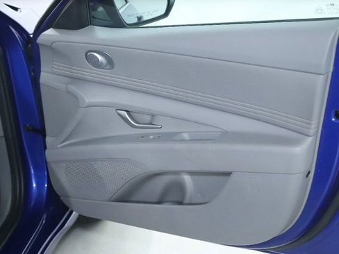 Certified 2024 Hyundai Elantra SEL w/ Convenience Package image 32