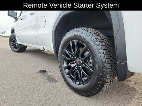 Used 2022 GMC Sierra 1500 Elevation image 17