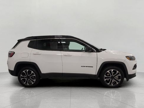 Used 2023 Jeep Compass Limited w/ Sun and Sound Group AWD/4WD image 15