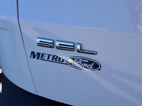 Used 2022 Ford Escape SEL image 30