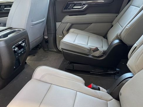 New 2026 GMC Yukon Elevation w/ Elevation Premium Package AWD/4WD image 13