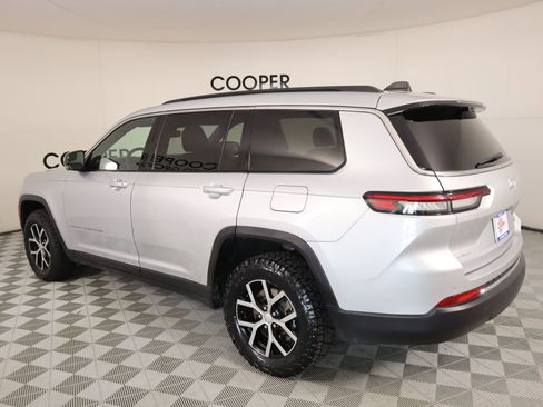 Used 2024 Jeep Grand Cherokee L Limited w/ Luxury Tech Group II AWD/4WD image 25