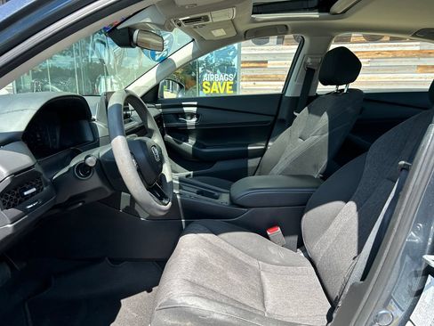 Used 2024 Honda Accord EX image 10