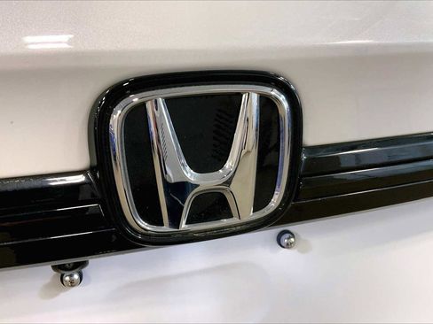Used 2026 Honda Odyssey Elite image 32