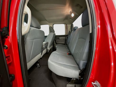 Used 2019 RAM 1500 Express w/ Express Value Package image 29