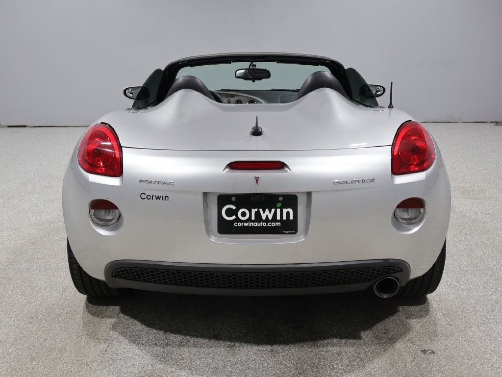 Used 2006 Pontiac Solstice Convertible w/ Premium Package RWD image 17