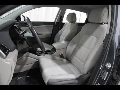 Used 2018 Hyundai Tucson Sport w/ Cargo Package image 5