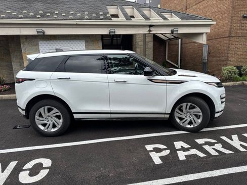 Used 2023 Land Rover Range Rover Evoque R-Dynamic S AWD/4WD image 6