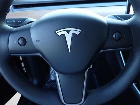 Used 2020 Tesla Model Y Performance AWD/4WD image 17